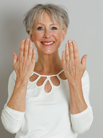 Model Christine 69582