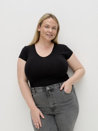 Model Madeleine 69776