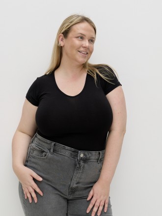 Model Madeleine 69776