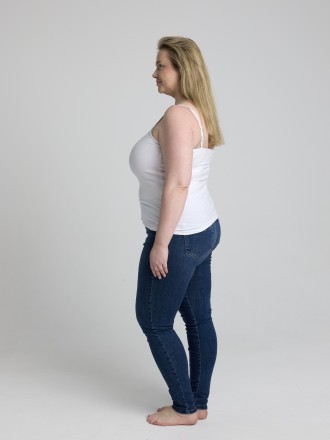 Model Madeleine  69776