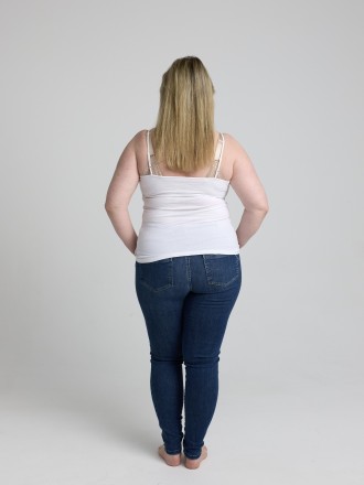 Model Madeleine  69776