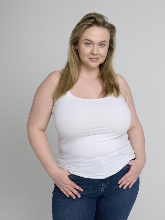 Model Madeleine  69776