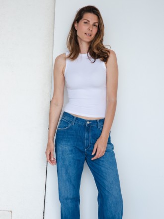 Model Nina 75060