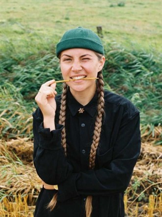 Model Viktoria  76009