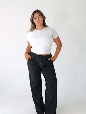 Model Anna Gulaab 76255