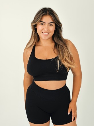 Model Anna Gulaab 76255