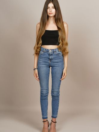 Model Alina-Zoi 77411