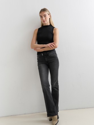Model Paulina 77714