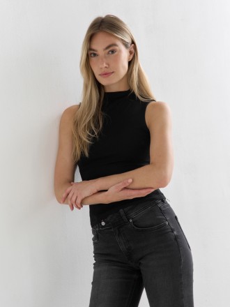 Model Paulina 77714