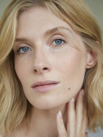 Model Ann-Sophie 77736