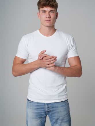 Model Tom 77941