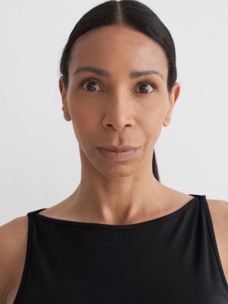 Model Uchenna Zoé 79488