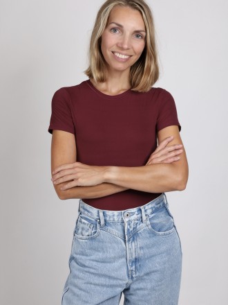 Model Katarina 80245