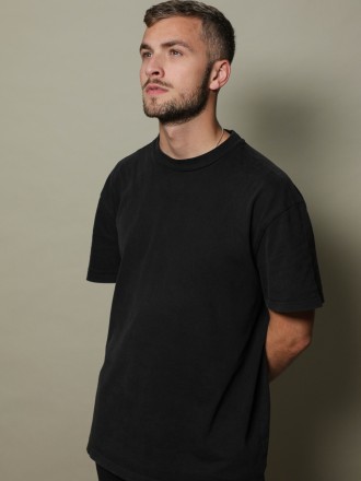 Model Tom 81126