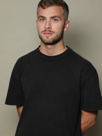 Model Tom 81126