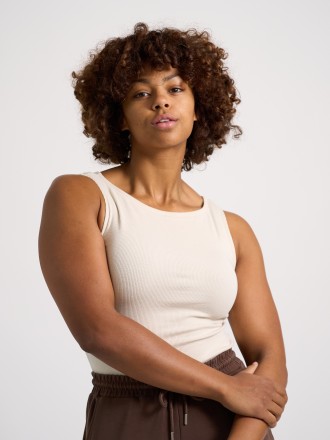 Model Tanita Karyn 81623