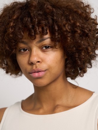 Model Tanita Karyn 81623