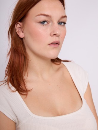 Model Juliana  82004