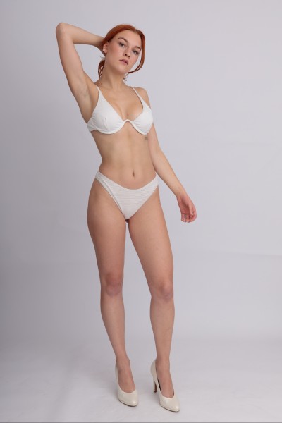 Portfoliobild in der Kategorie Modelbook von Model Juliana 82004 ab Leipzig
