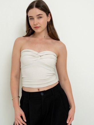 Model Josephine  82452