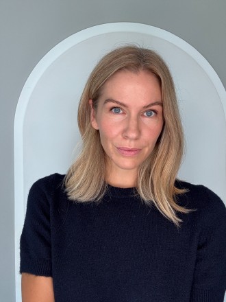 Model Christina 82673