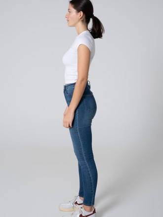 Model Vivianna 82848