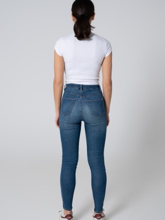 Model Vivianna 82848