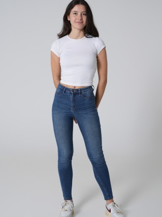 Model Vivianna 82848