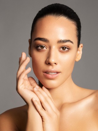 Model Vanessa 83025