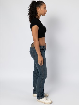 Model Linda 83492