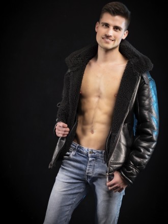 Model Benjamin 83689