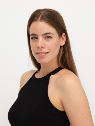 Model Anisia 86204