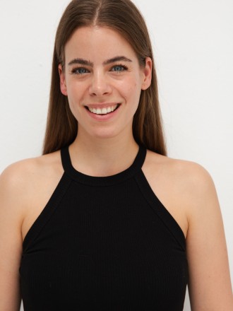 Model Anisia 86204