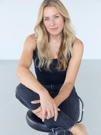 Model Alexandra  86363