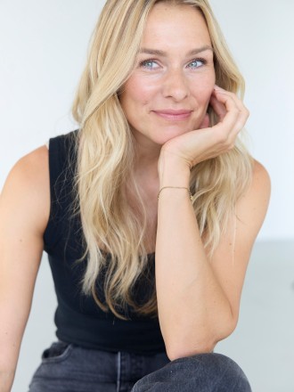 Model Alexandra  86363