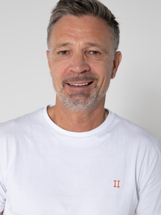 Model Karim 87689