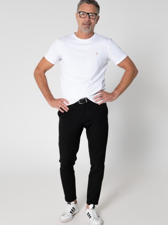 Model Karim 87689