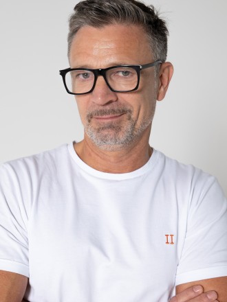 Model Karim 87689