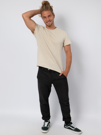 Model Julian 89575