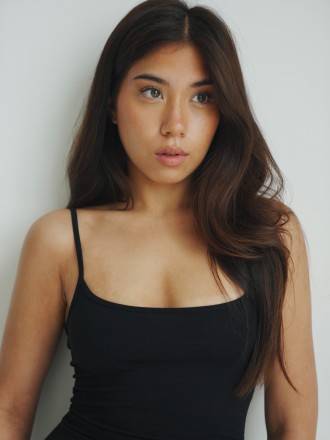 Model Anna-Victoria 89760