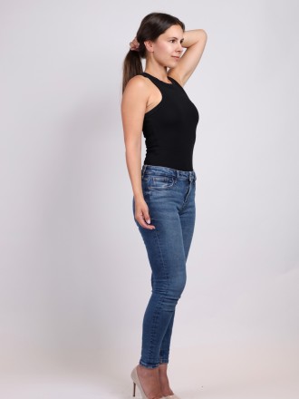 Model Nina Marianne 90215