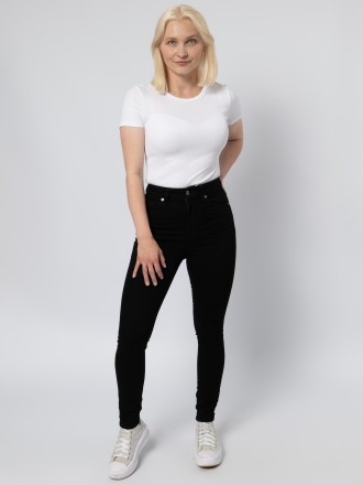 Model Jennifer  92409