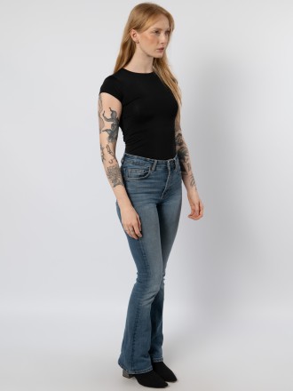 Model Marie-Elén 92580