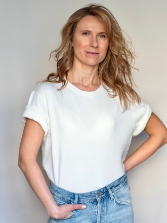 Model Elena 93281