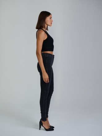 Model Michelle 97049