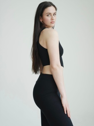 Model Jennifer 99889