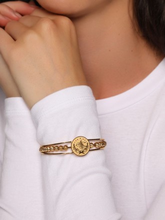 Model Jennifer 99889